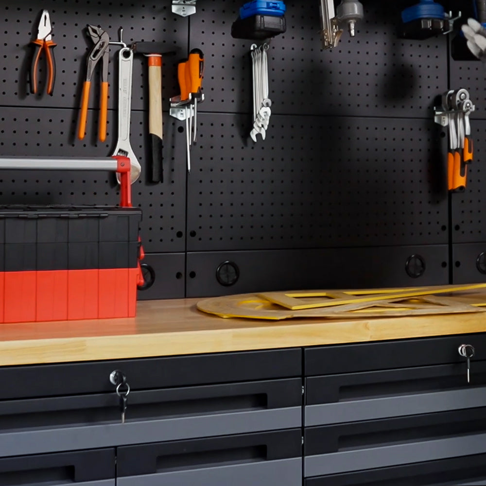 Workspace with Tool Cart Garagebasesystems